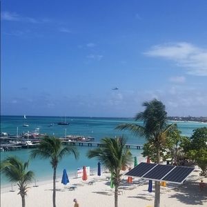 Meet your Posher, Bristol